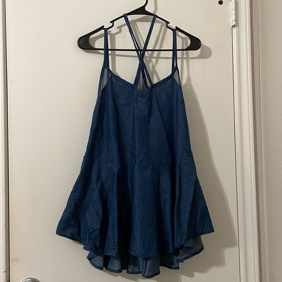 QUUM Asymmetrical Blue Camisole Size 1XL - Picture 1 of 7